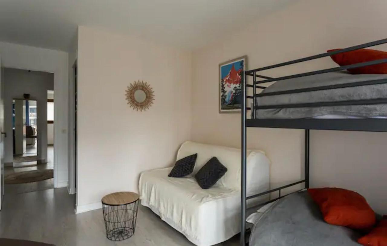 Dryades Gervais Apartment